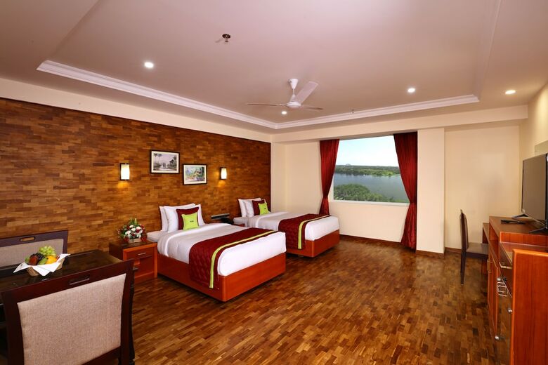 Hotel Leisure Inn Vkl