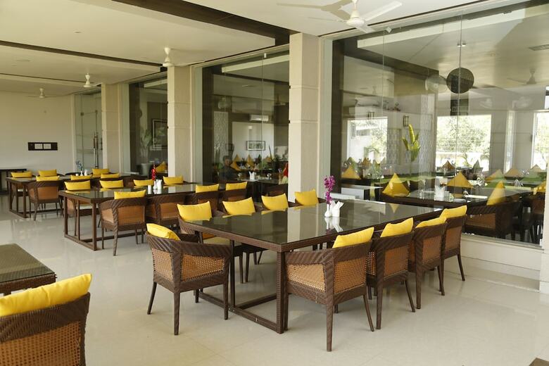Hotel Silver Estate Resort