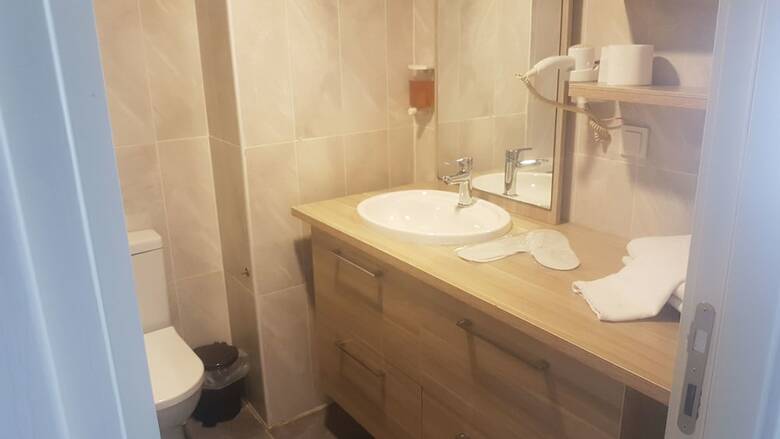 Hotel Rental Suit