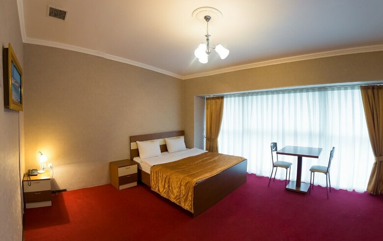 Posada Swiss Hotel & Restaurant