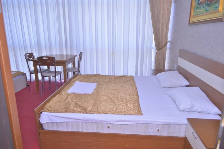Posada Swiss Hotel & Restaurant