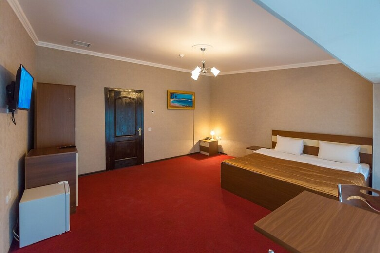 Posada Swiss Hotel & Restaurant