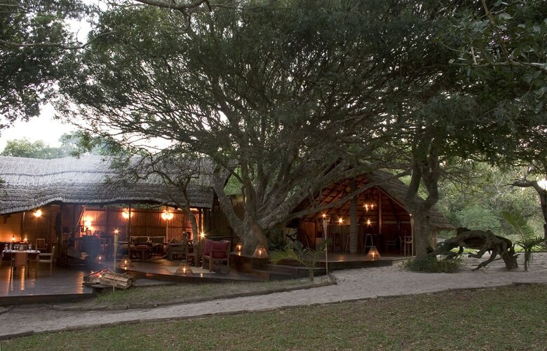 Hotel Kosi Forest Lodge