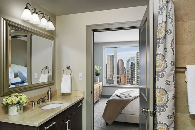 Aparthotel Seaport Luxe Condos By Barsala