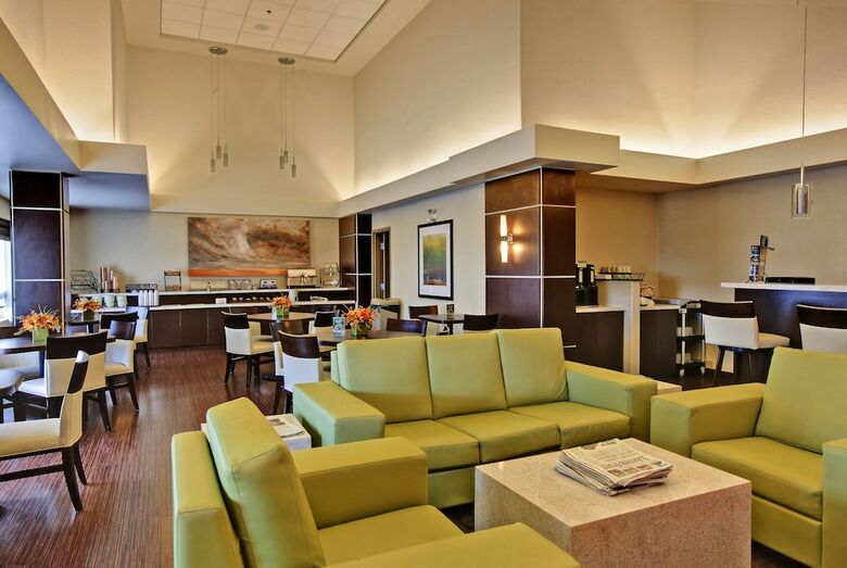 Hotel Homesuites By D3h