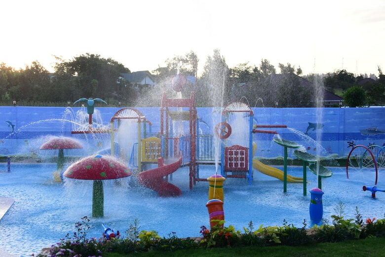 Hotel Fun Retreat Resort