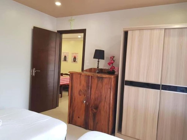 Nice & Spacious  Inn At Megatower II