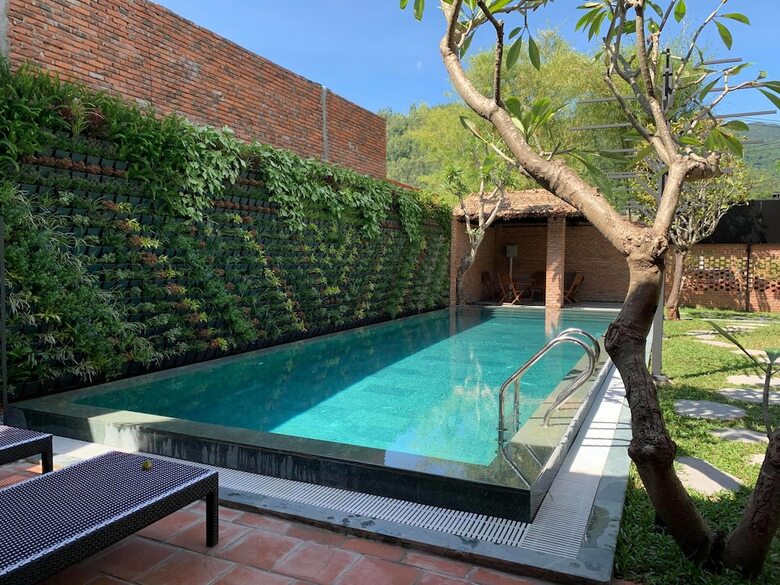 Hotel Tropical Forest Hostel & Apartments