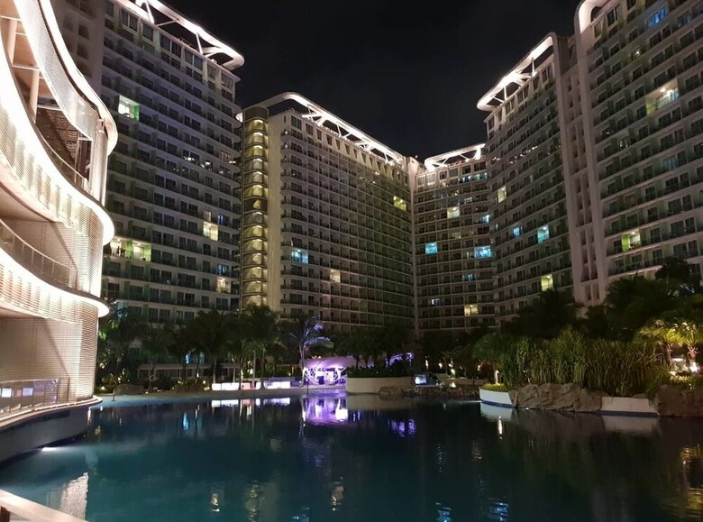 Azure Luxury Beach Suites By Vacationsph