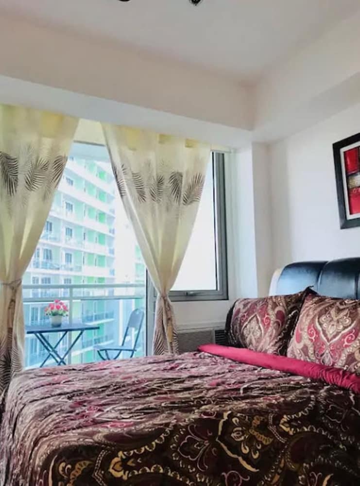 Azure Luxury Beach Suites By Vacationsph