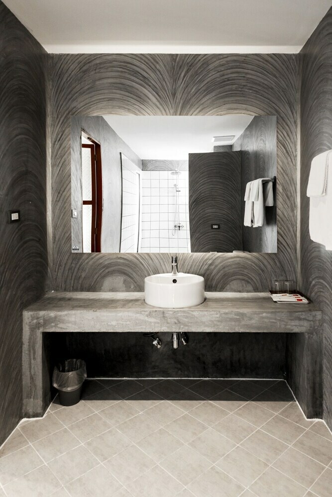 S2 Modern Boutique Hotel