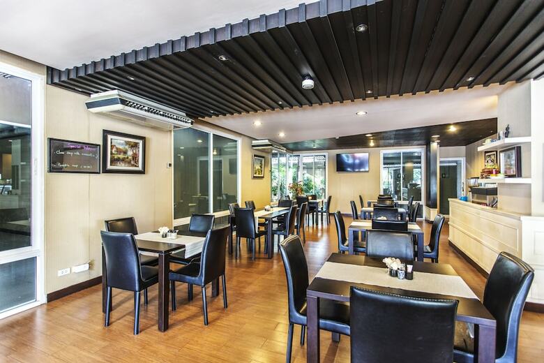The Tepp Aparthotel
