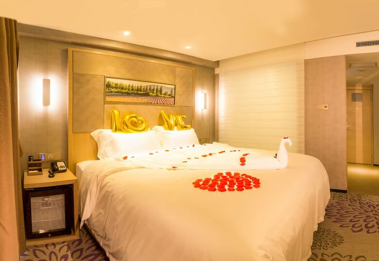Lavande Hotel Qingdao Wusi Plaza Branch