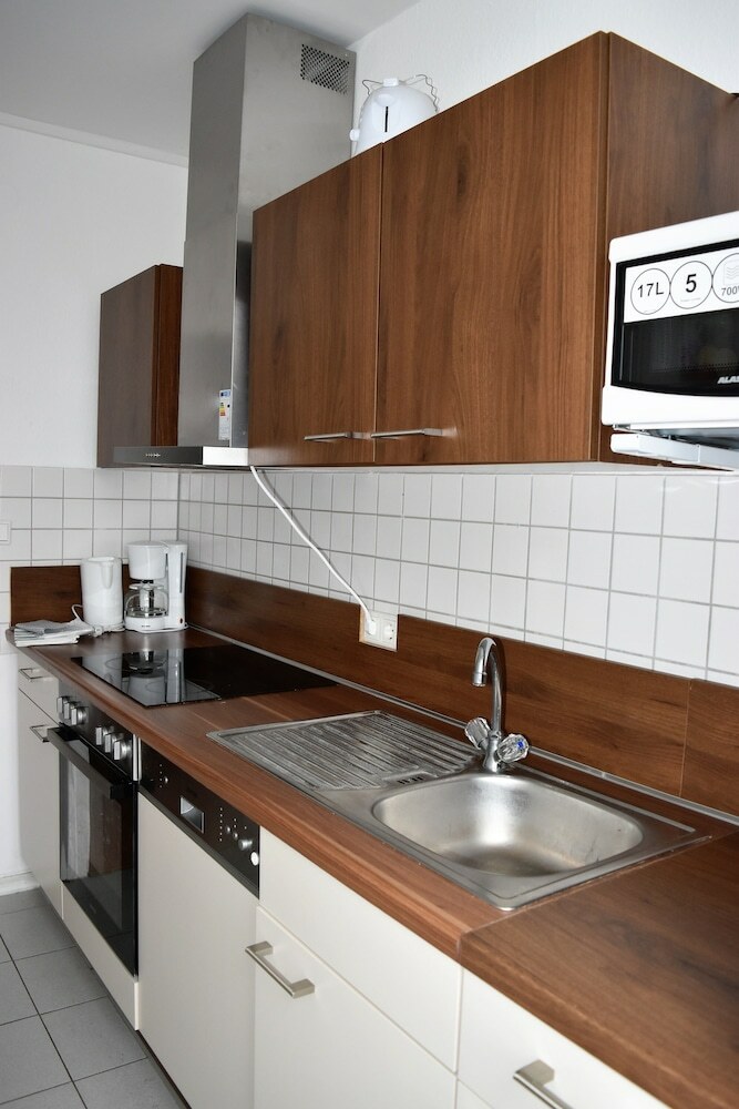 Apartamentos Ferienwohnung Neuss Schillerstrasse