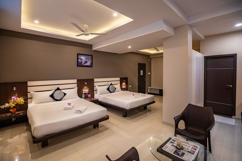 Hotel Aadya Elite