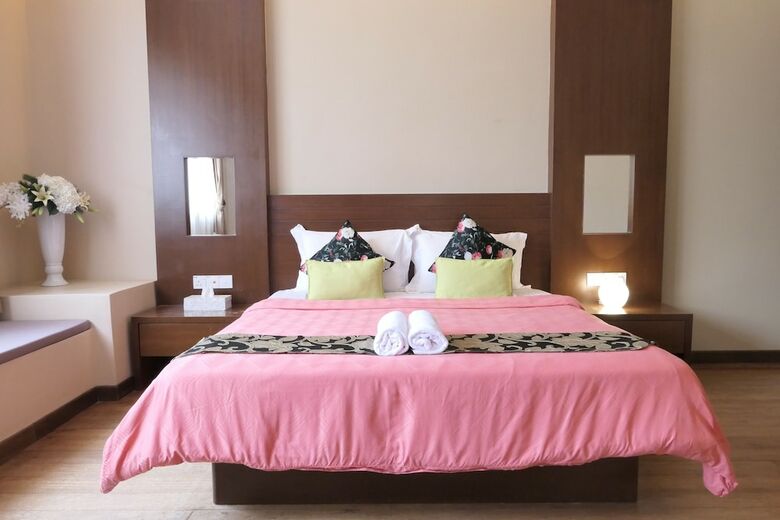 Gurney 4+1 Bali Style Tranquil Villa