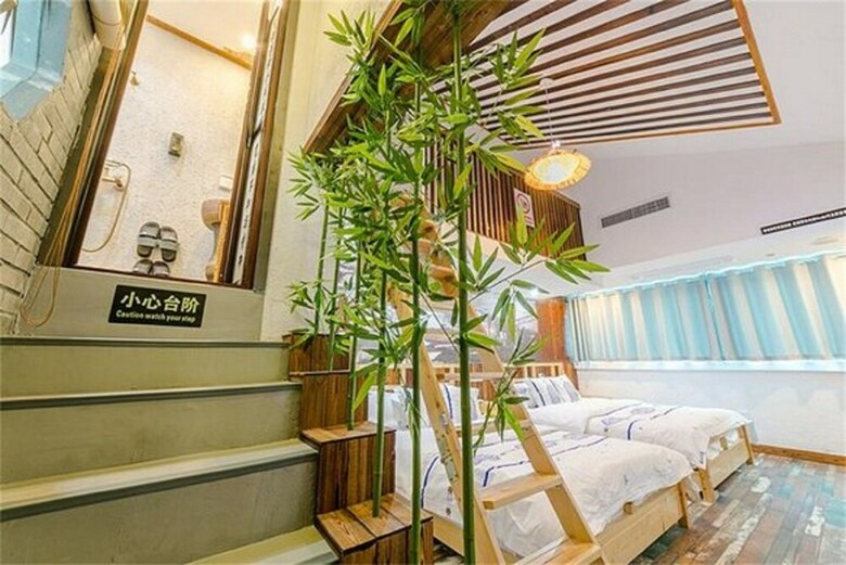 Su She Court Hotel