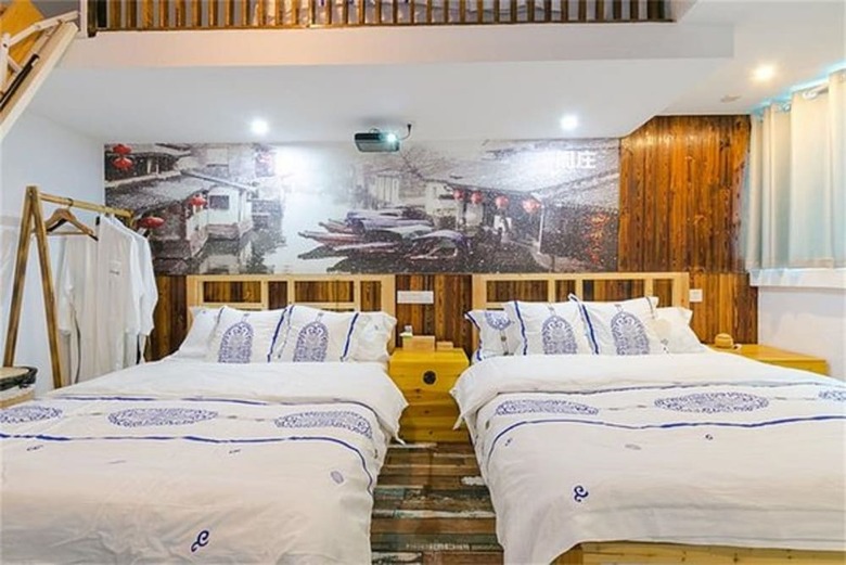 Su She Court Hotel