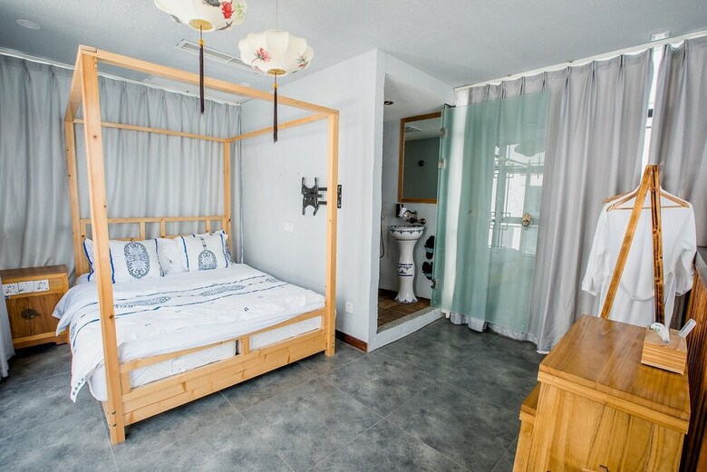 Su She Court Hotel