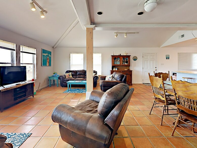 12 La Playa - Three Bedroom Home
