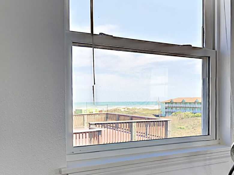 12 La Playa - Three Bedroom Home
