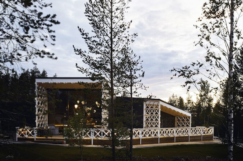 Arctic Treehouse Hotel