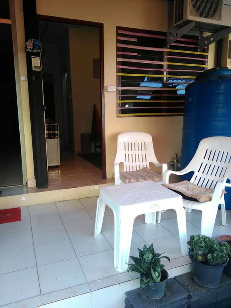 Hotel Nb House