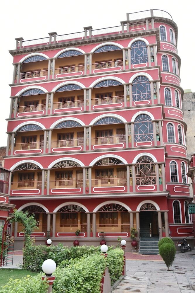 Hotel Balaji Palace