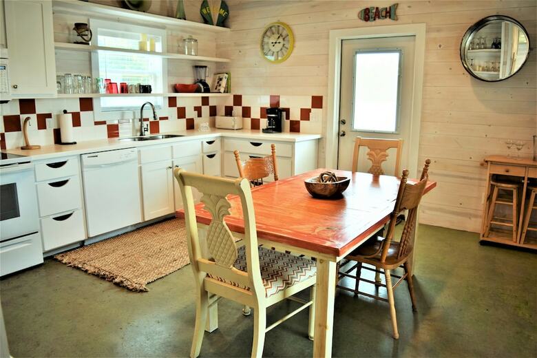17 Royal Palms - Three Bedroom Home