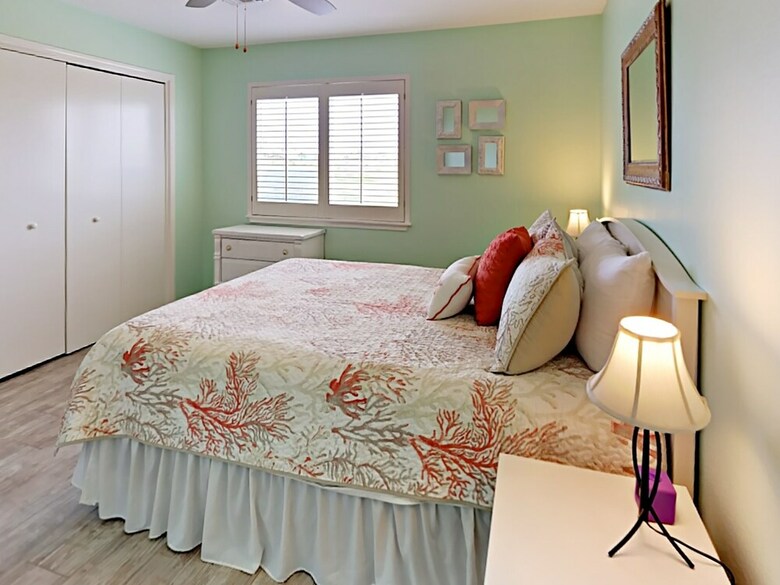 221a Las Palmas - Two Bedroom Condo
