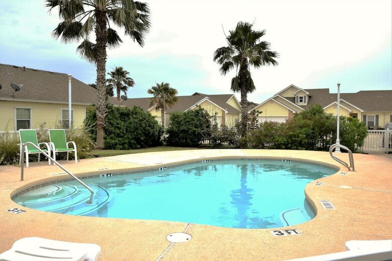 9th St Town House #601 - Two Bedroom Townhome