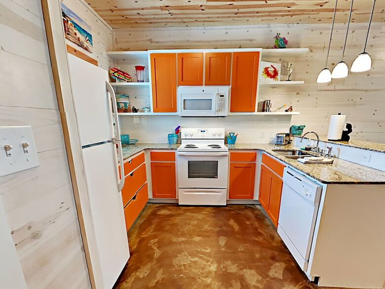 Crazy Crab #603 - Three Bedroom Townhome