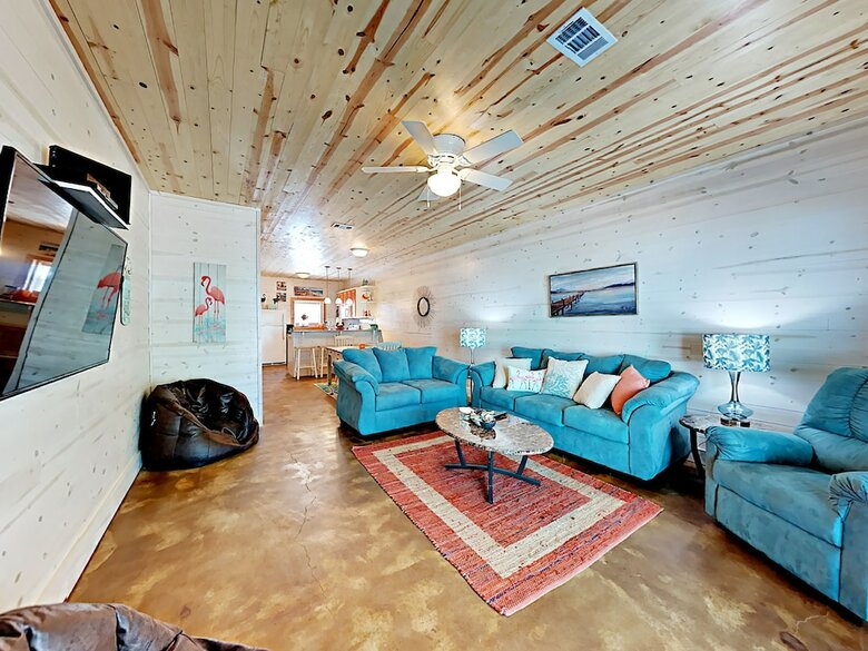 Crazy Crab #603 - Three Bedroom Townhome