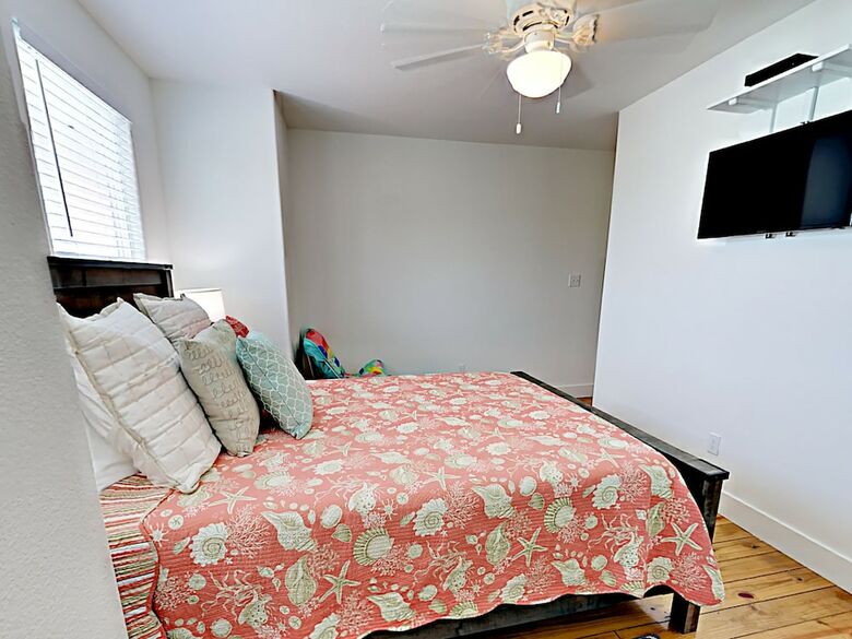 Crazy Crab #603 - Three Bedroom Townhome