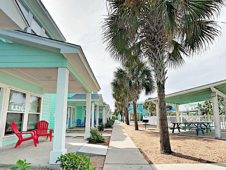 Crazy Crab #603 - Three Bedroom Townhome