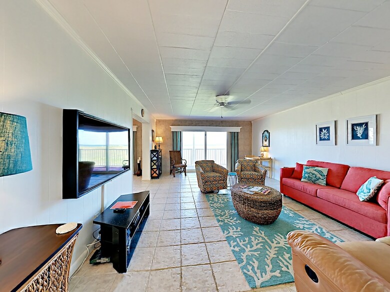 Beachfront Penthouse - Three Bedroom Condo