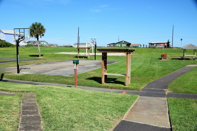 Beachfront Penthouse - Three Bedroom Condo