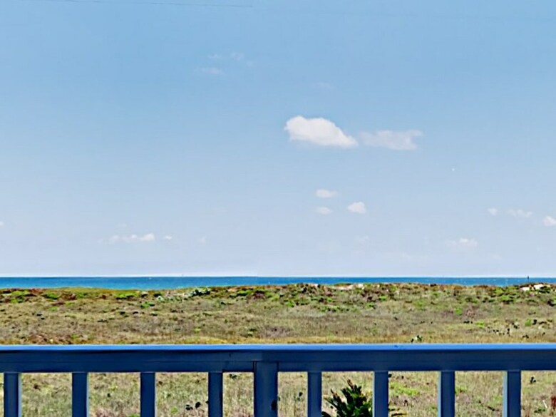 Beachfront Penthouse - Three Bedroom Condo
