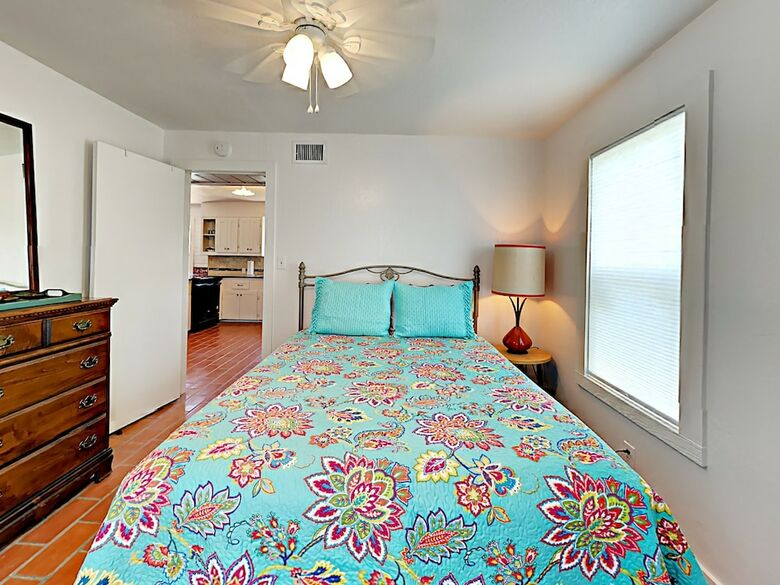 Cabinessence At La Playa - Two Bedroom Home