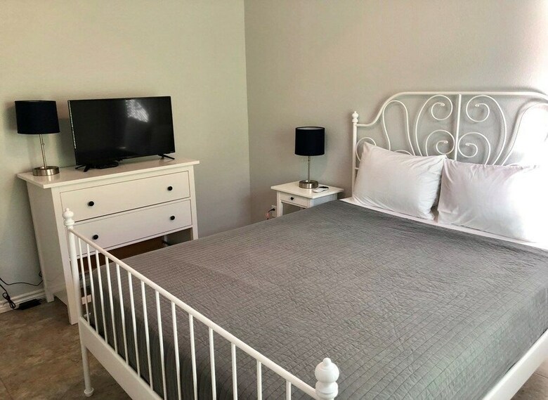 Flamingo Haven - Three Bedroom Home