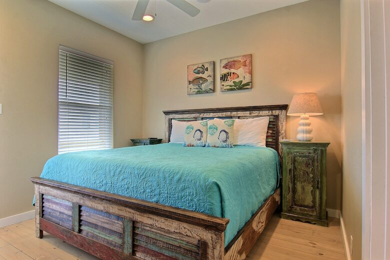 Pelicans Landing - Four Bedroom Home