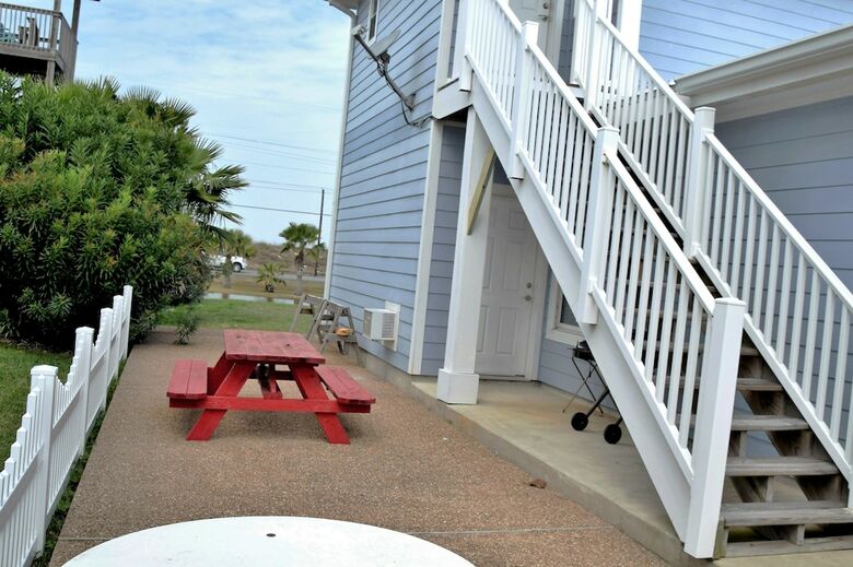 Spinnaker House - Four Bedroom Home