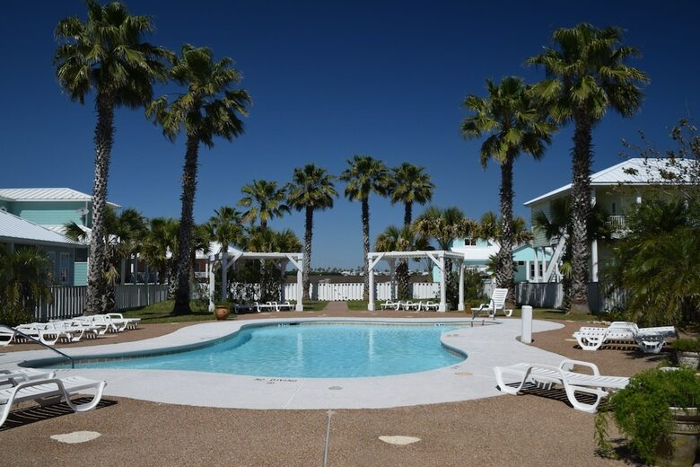 Spinnaker House - Four Bedroom Home
