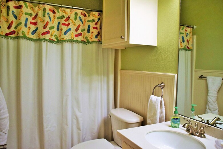 Spinnaker House - Four Bedroom Home