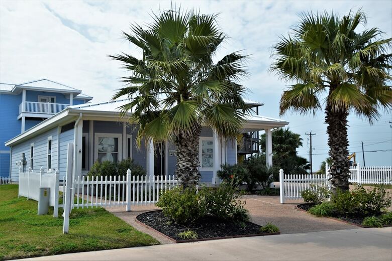 Spinnaker House - Four Bedroom Home