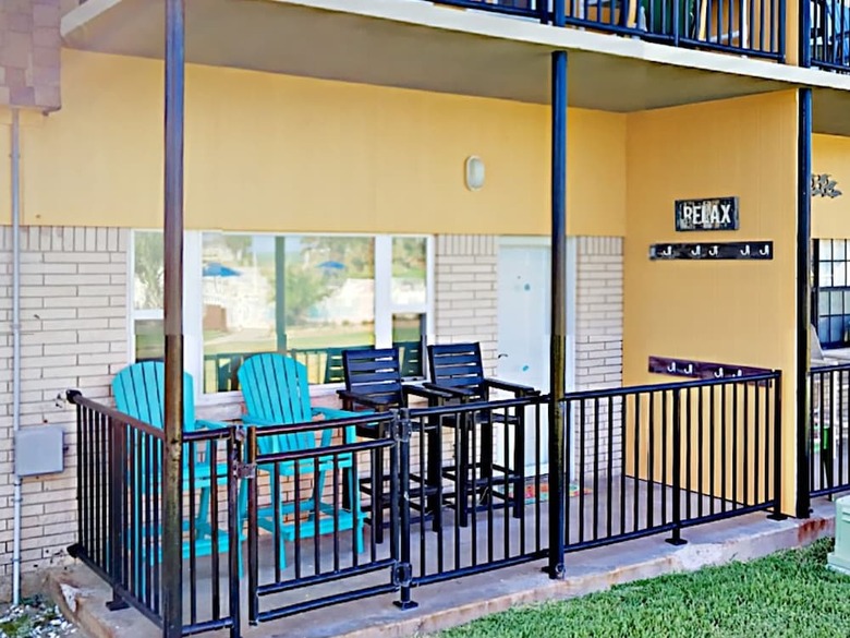 41ir: Beach Retreat - Three Bedroom Home