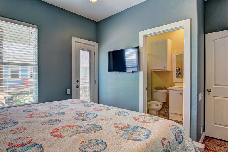 Feelin' Nauti - Four Bedroom Townhome