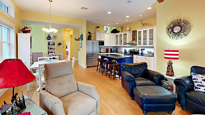 Banyan Beach House - Three Bedroom House