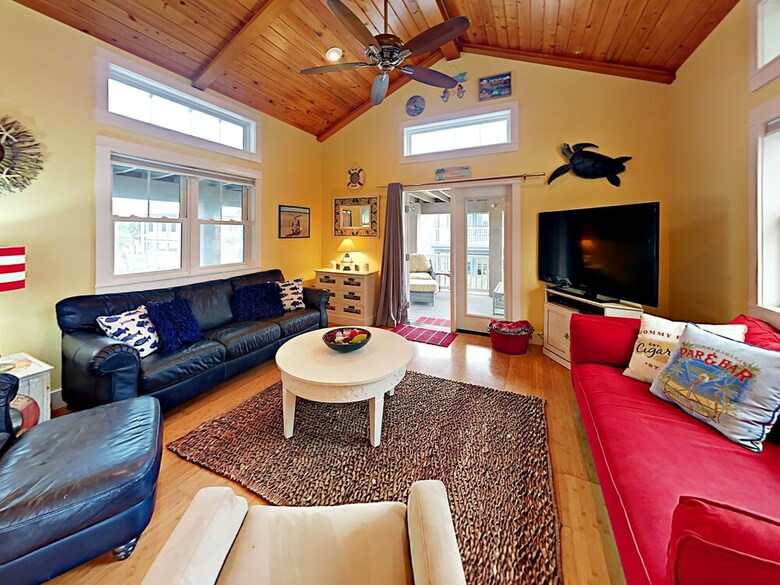 Banyan Beach House - Three Bedroom House