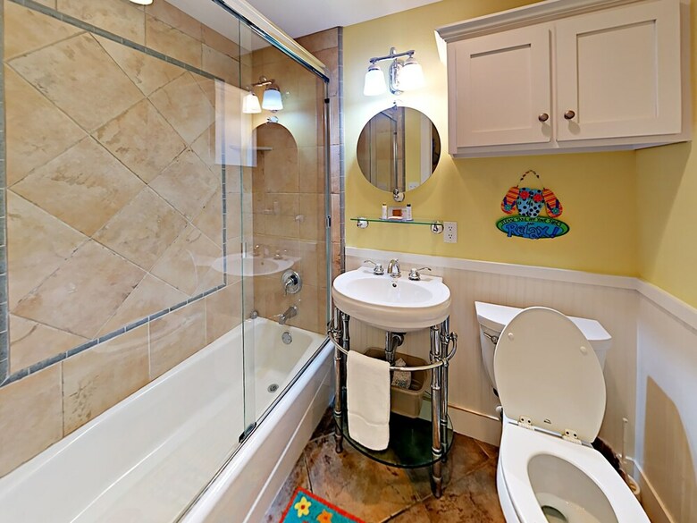 Banyan Beach House - Three Bedroom House
